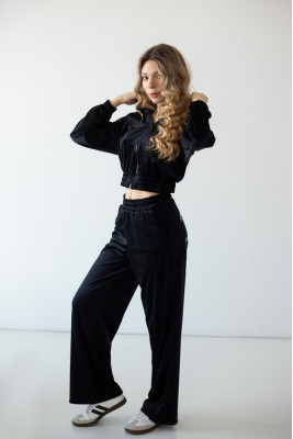 Костюм жіночий